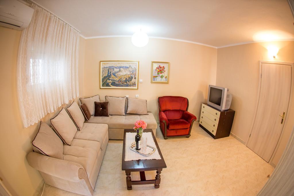 Lidia Apartments Budva Bagian luar foto